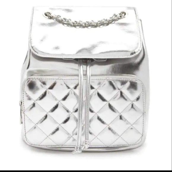 3/$20 🌻 Forever 21 Silver Quilted Backpack - Picture 3 of 7